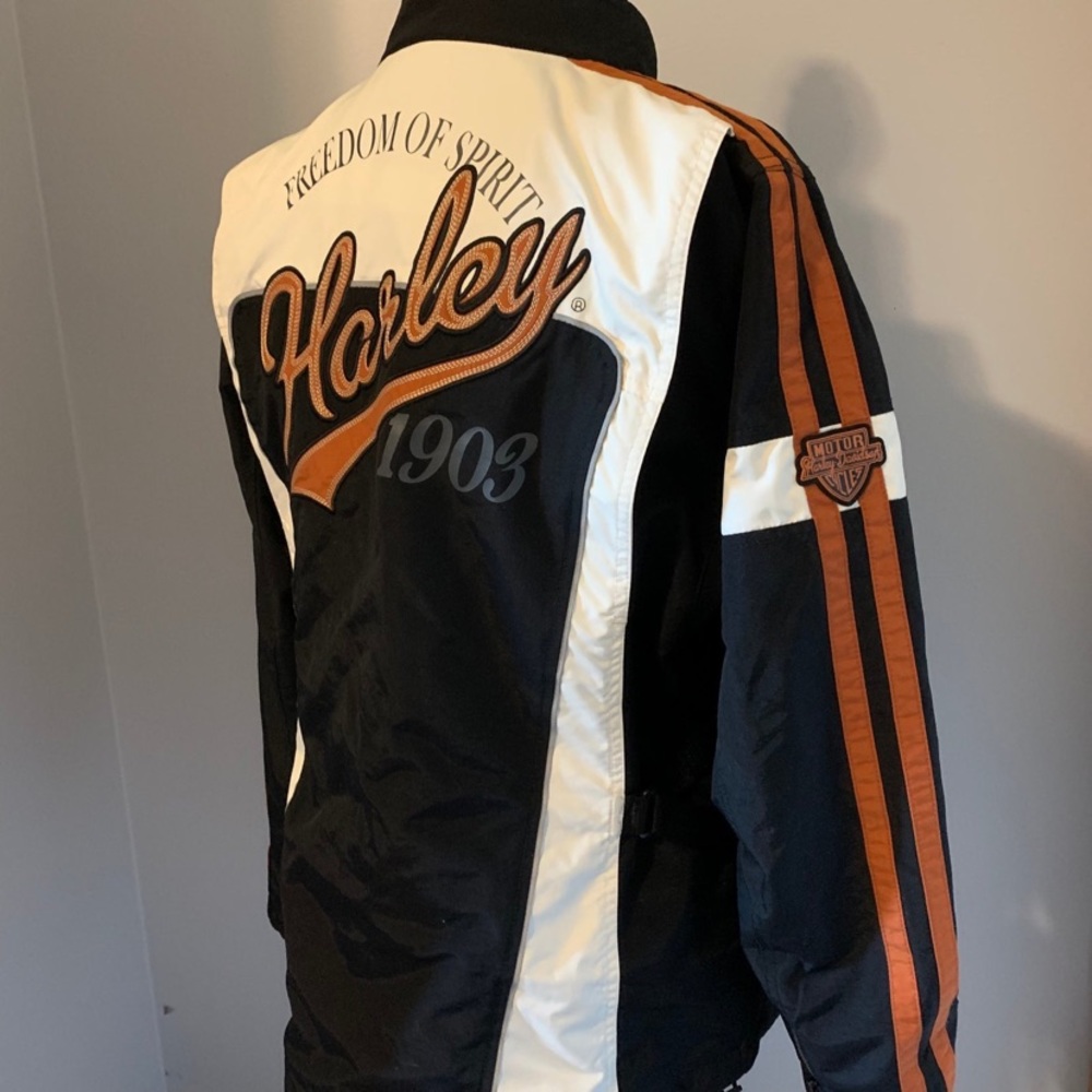 Harley Davidson xL ridding jacket.